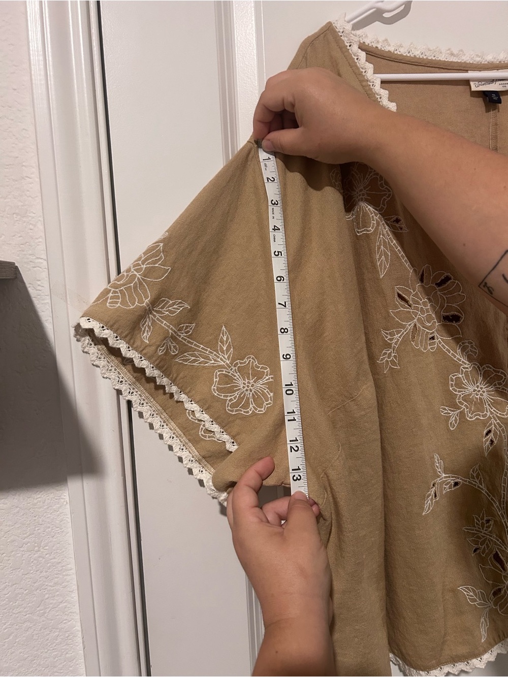 Universal Thread Tan Embroidered V-Neck Tunic - Picture 5 of 8
